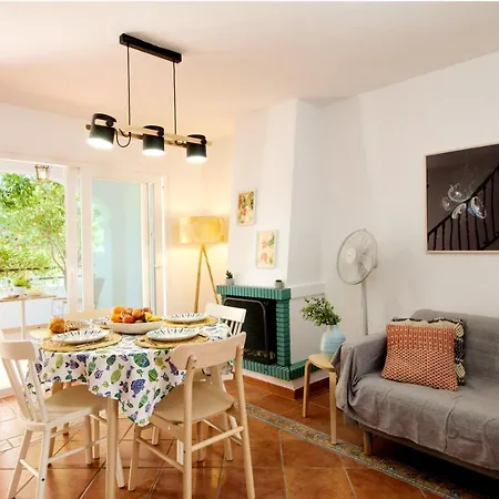 בית נופש A Cozy And Elegant Townhouse Across The טורה דה בנגאלבון